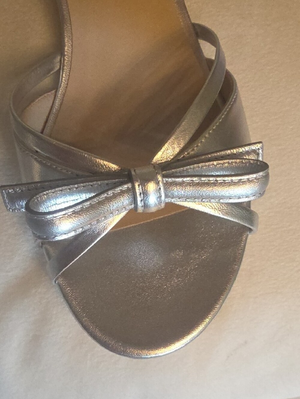 Stuart Weitzman Felicity Slide Metallic Silver Knot-Front Kitten Heel Mules 8 - Picture 5 of 16
